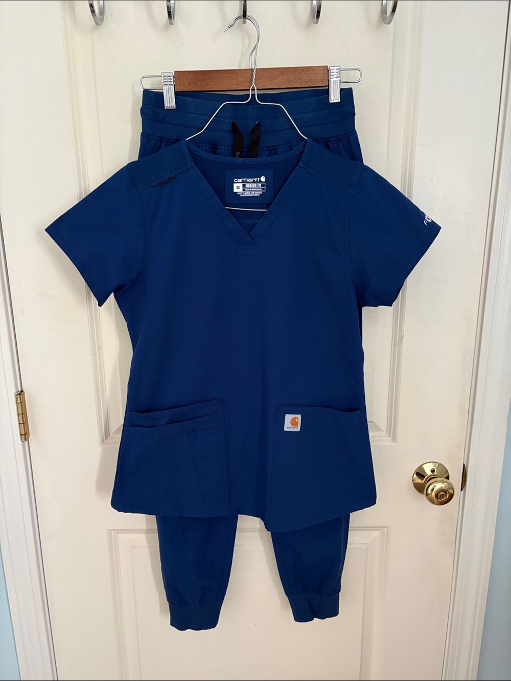 Carhartt Navy Scrub Top and Jogger Pants Set